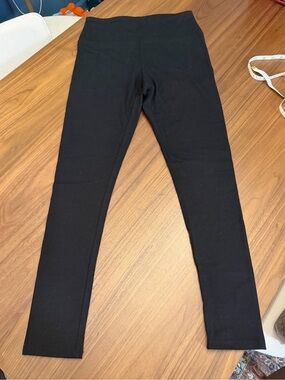 Colsie Black Cotton Leggings - M